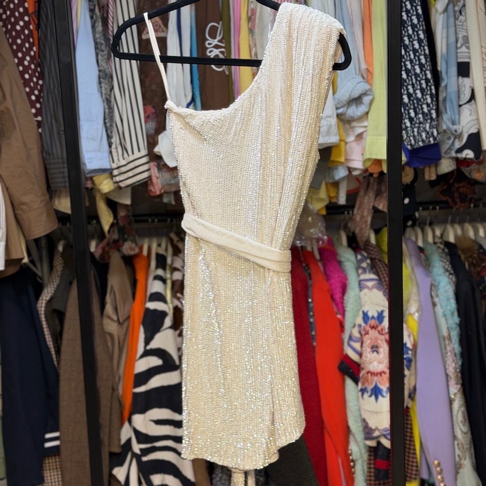 Retrofete White One-Shoulder Dress - Picture 5 of 5